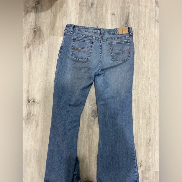 Vintage Bluenotes Low-Rise Flare Jeans - Picture 2 of 3